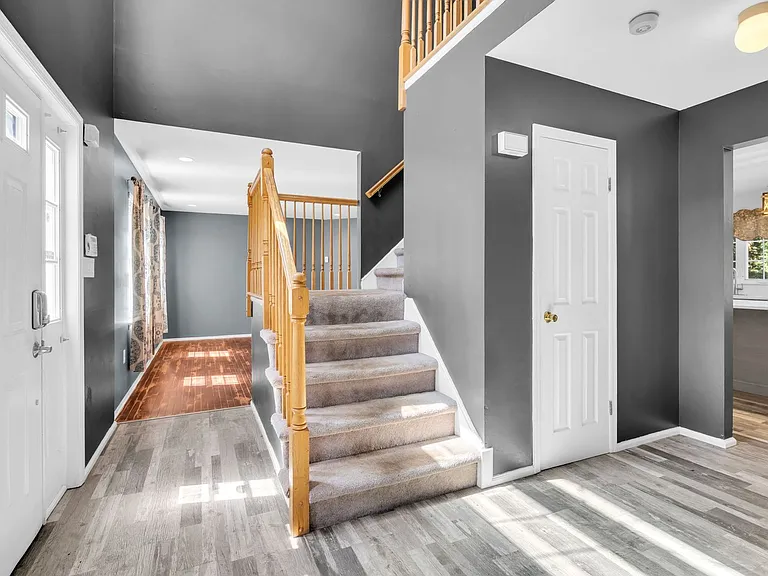 6 Marybeth Ct — Photo 8