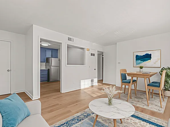 Summercrest Apartments