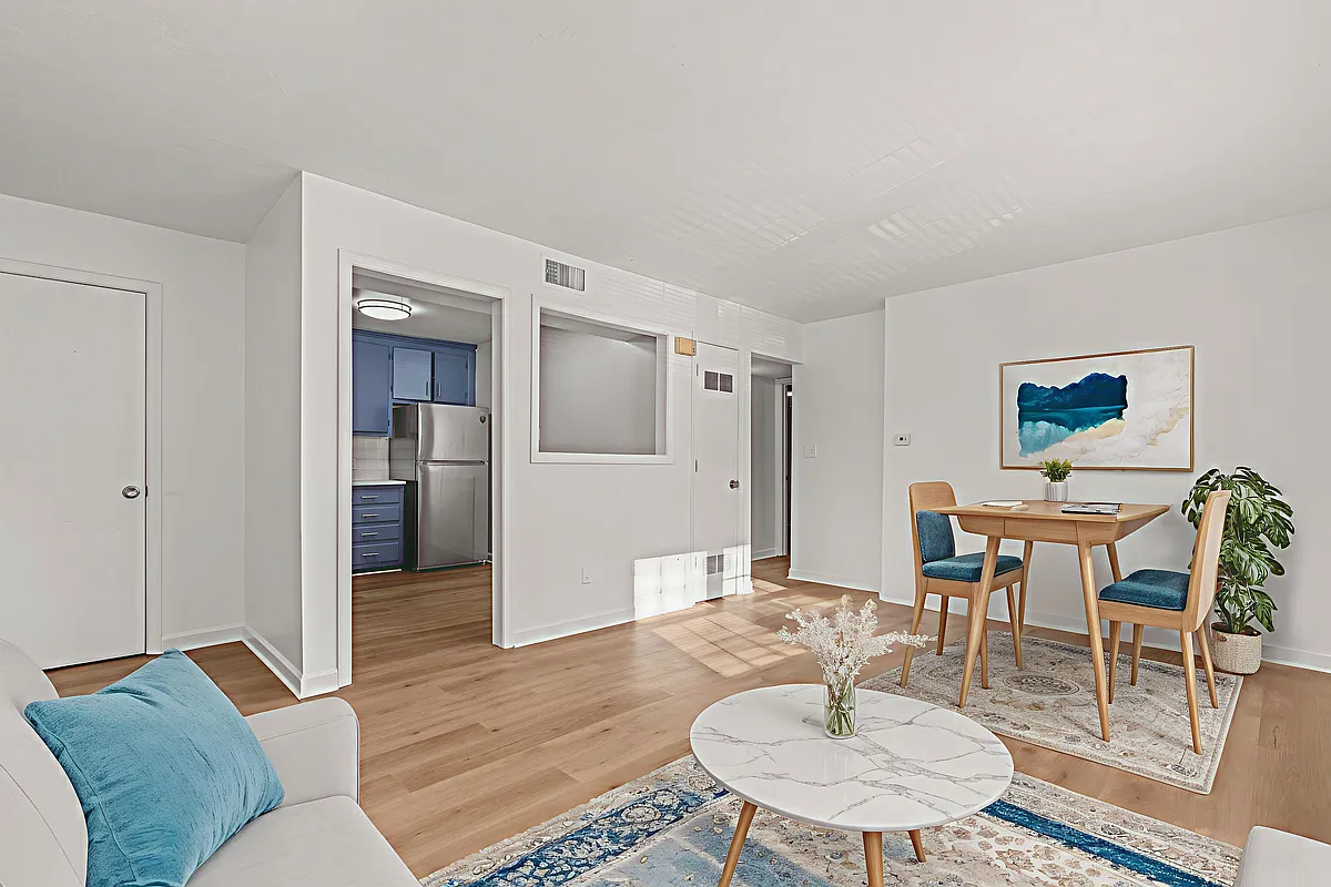 Building Photo - Summercrest Apartments