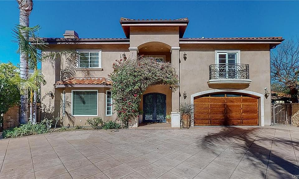 1st image of 13825 Chandler Blvd