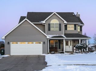 415 Ethan Cir, Bluffton, OH 45817