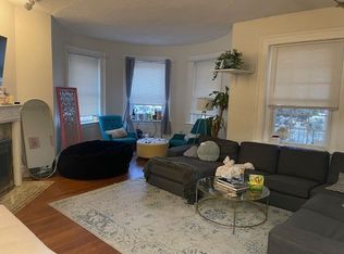 174 Naples Rd #1, Brookline, MA 02446