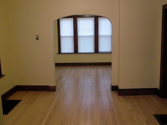 5th image of 1235 Kenilworth Ave