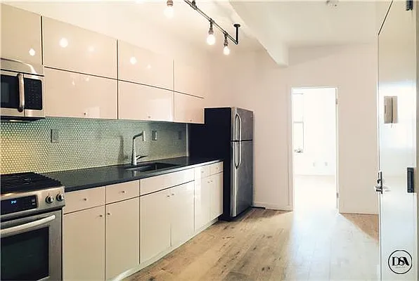 Rented by DSA Realty | media 5