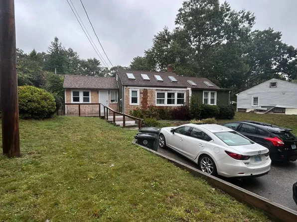 43 Pine Ave, Coventry, RI 02816