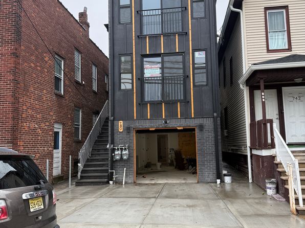 740 N 6th St Floor 2