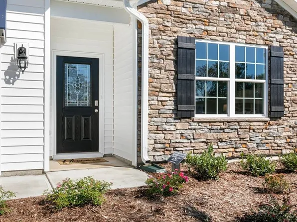150 Baker Farm Dr, Youngsville, NC 27596