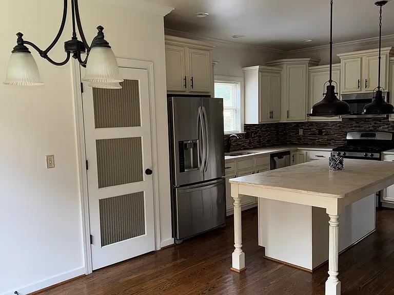 6121 Clubhouse Dr — Photo 31