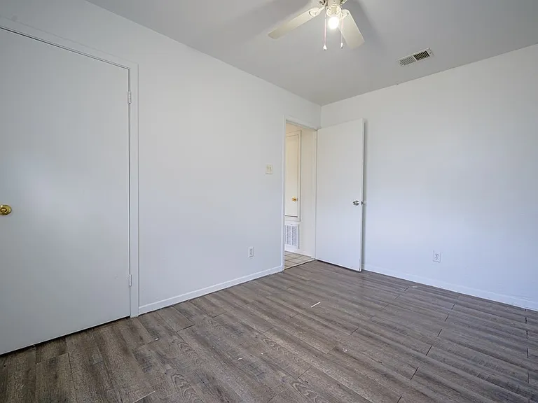 123 Cenizo St — Photo 42