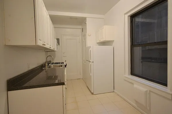 Rented by Corcoran | media 23