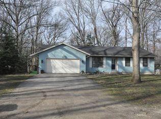 395 6th Ave, Holland, MI 49424