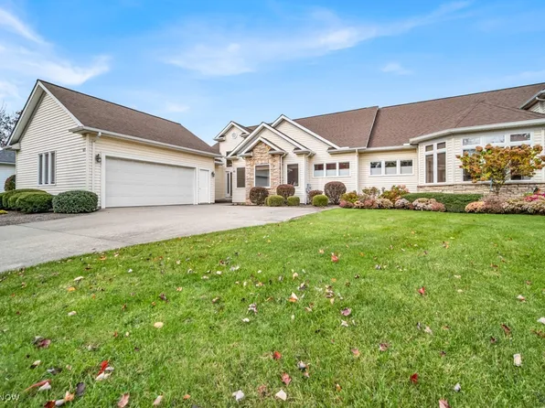 415 Muirfield Dr, Highland Heights, OH 44143
