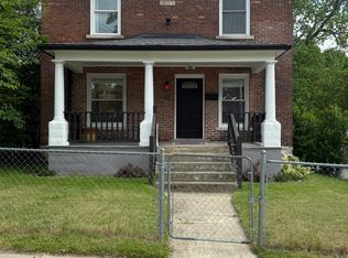 32 Mathews St, Pontiac, MI 48342