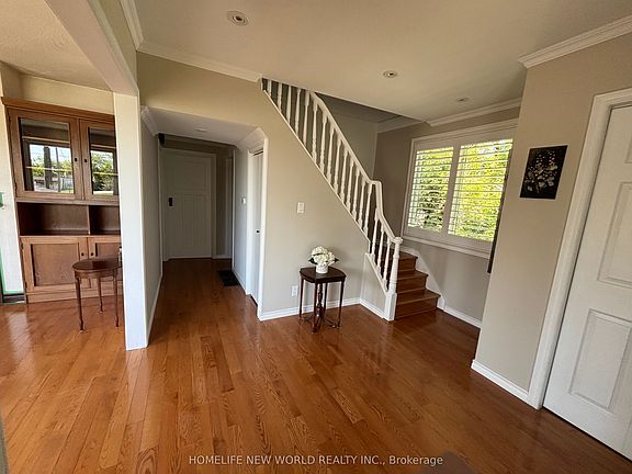 3rd image of 162 Morningside Ave