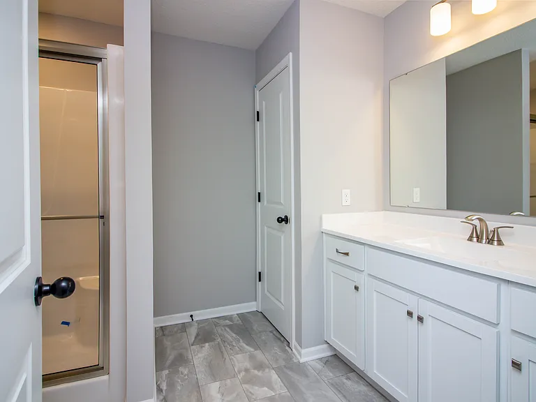 1003 W Hamilton Rd N — Photo 22