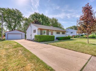 4342 S 71st St, Greenfield, WI 53220