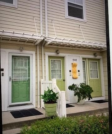 2nd image of 7507 Aquatic Dr Unit B