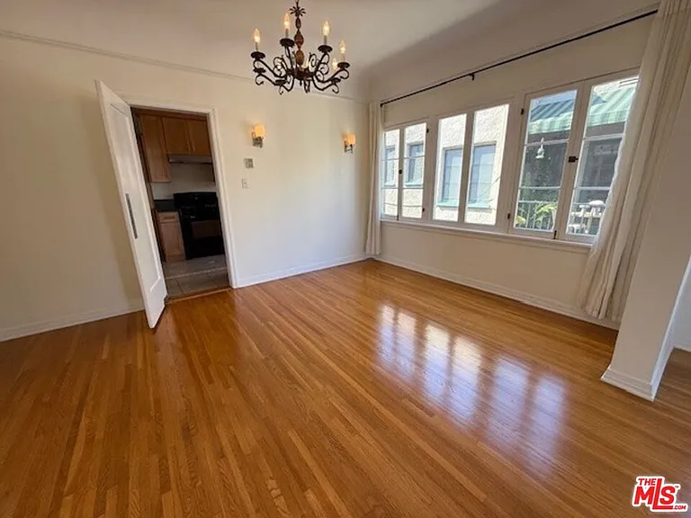 747 S Mansfield Ave #4 — Photo 5