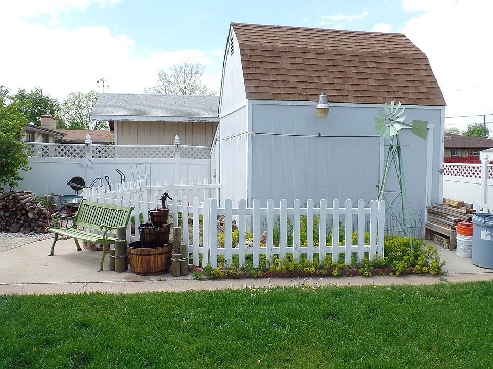 Shop with attic storage