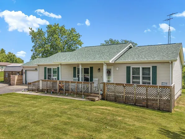855 S 8th St, Upland, IN 46989