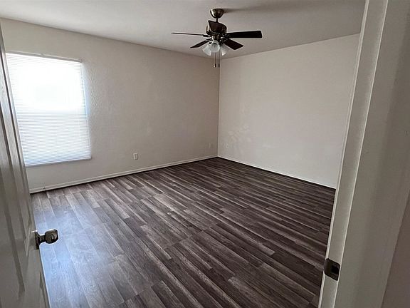 4th image of 1074 W Kachina Dr