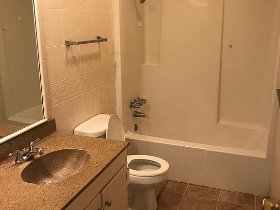 5th image of 415 Glover Dr