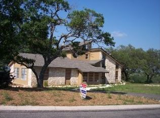 115 Lake View Dr, Boerne, TX 78006