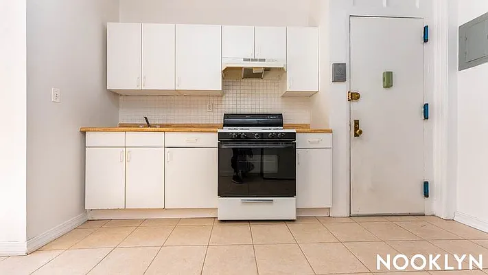 Rented by Nooklyn NYC LLC | media 22