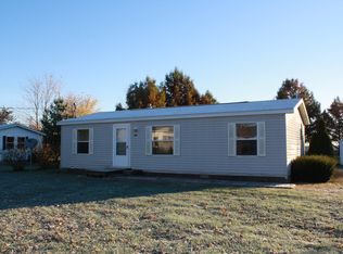 1108 Indiana St, Hindsboro, IL 61930