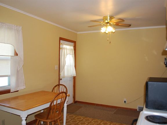 4th image of 620 1st Ave E