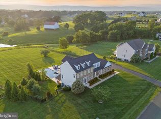 15061 Lynnford Ct, Waterford, VA 20197