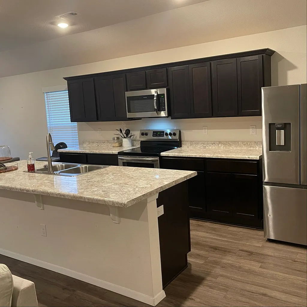 Pending - Bright & Open 3/2/2 in Fort Smith Hot Growth area along Chad Colley — Photo 2