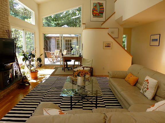 3rd image of 96 Old Northwest Rd