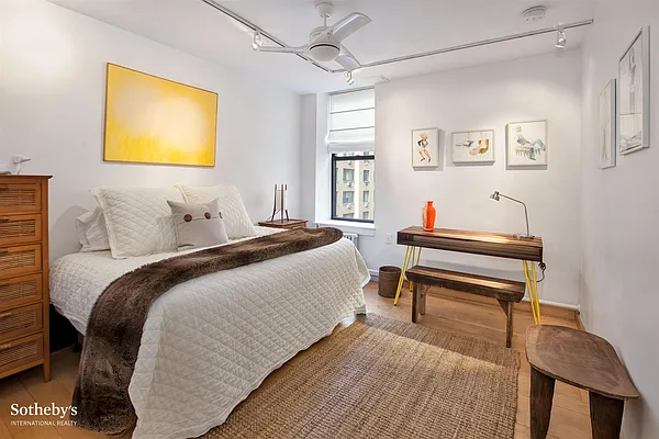 Sold by Sotheby's International Realty | media 23