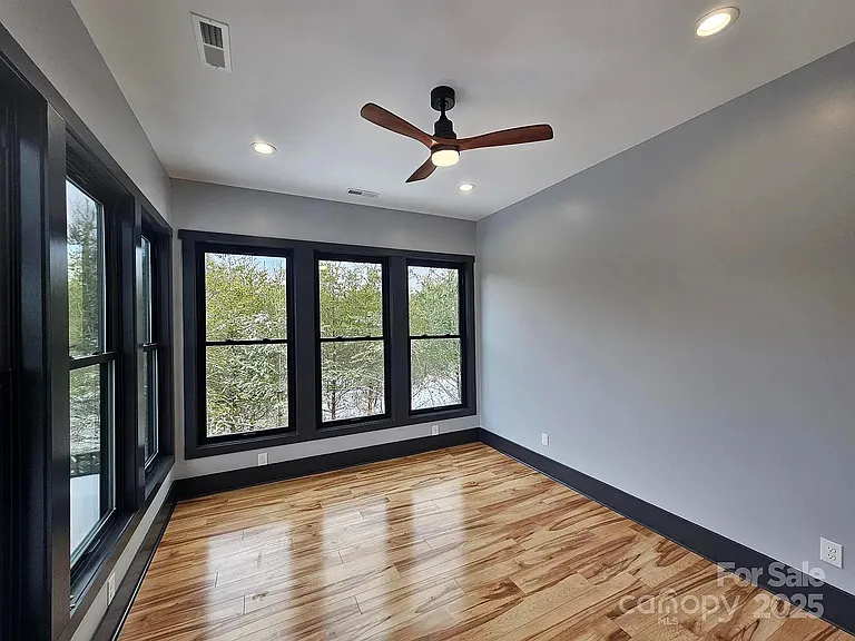 1076 Table View Dr #1 — Photo 12