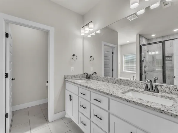 4202 Sw Plumley Ave, Bentonville, AR 72713