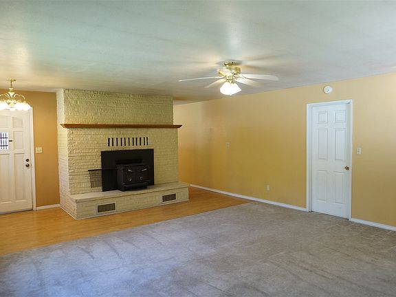 5th image of 416 Kellems Ln