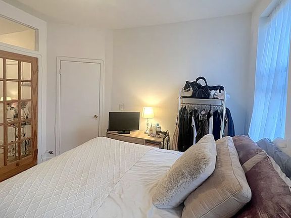 2nd image of 56 E 7th St APT 17