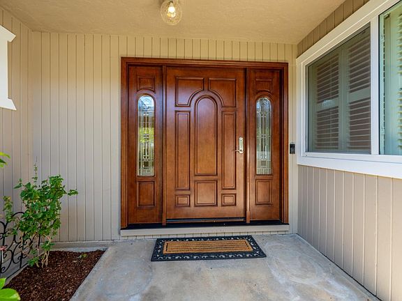 3rd image of 5304 Lenora Ave