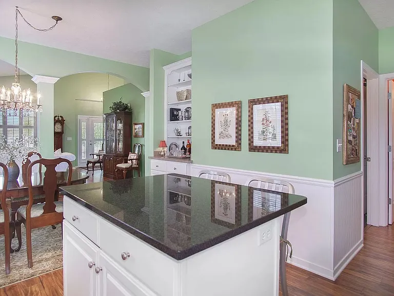 611 Brookstone St — Photo 9