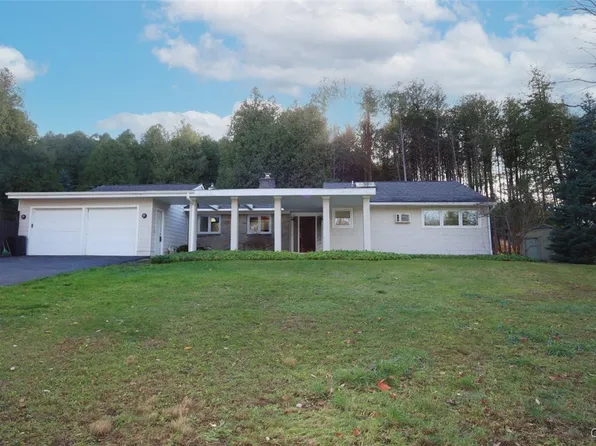 6824 Woodchuck Hill Rd, Fayetteville, NY 13066