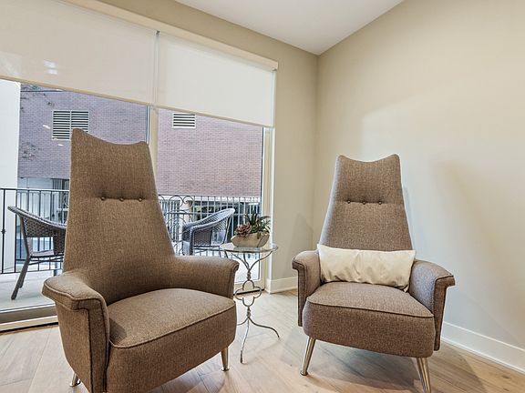 3rd image of 11965 Montana Ave APT 103