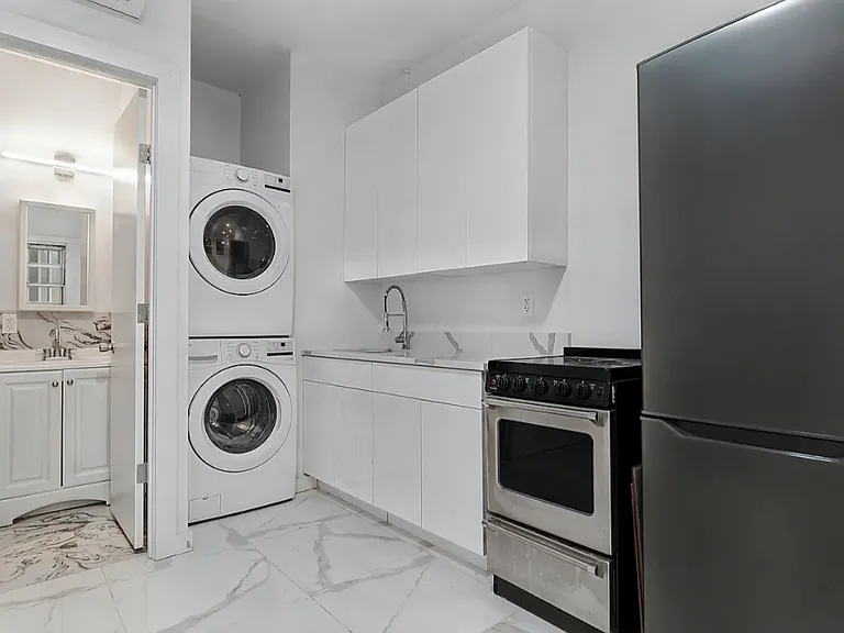 623 Union Ave #1F — Photo 2