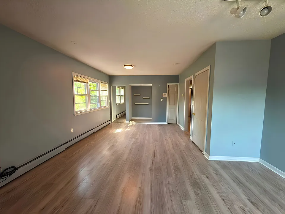 164-166 Woodlawn St #3