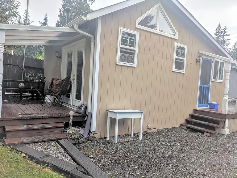 Lakeway Dr — Photo 5