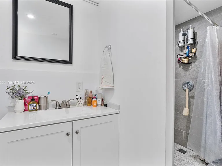 2231 SW 17th St — Photo 27