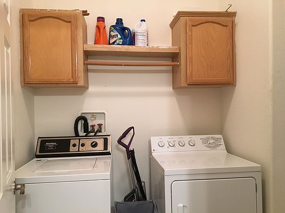4th image of 3112 Redcoat Ln