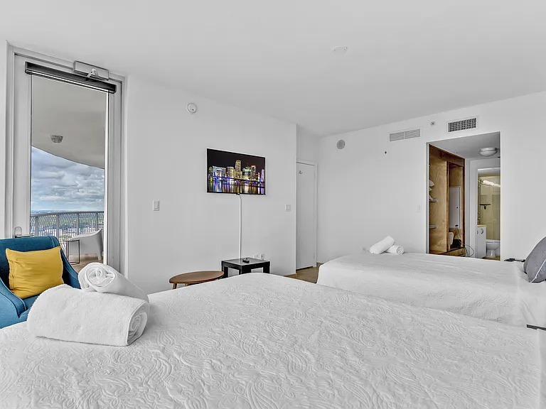 1750 N Bayshore Dr #3407 — Photo 14