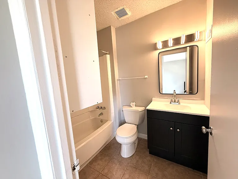 7940 Shady Oak Trl #222 — Photo 15