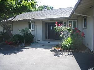 2nd image of 1015 Westview Dr